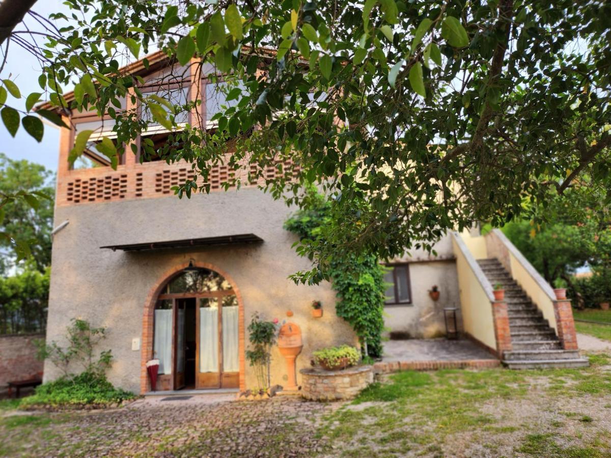 Il Giuggiolo - La Collina Della Quiete Bed & Breakfast เชร์ตาลโด ภายนอก รูปภาพ